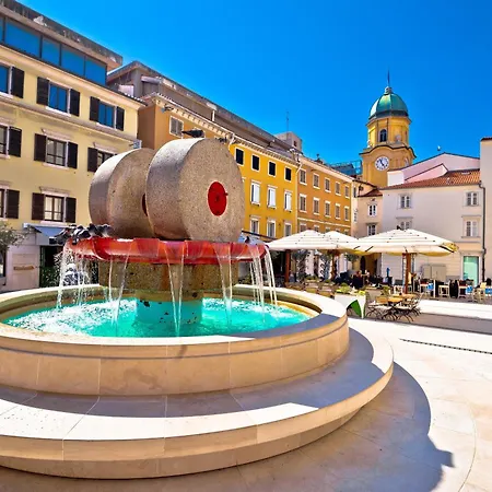 Iva - Happy Apartment Rijeka